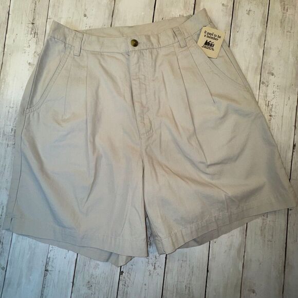 Vintage REI 'Mountain' High Waisted Pleated Hiking Shorts Womens Size 10 NWT - Picture 1 of 5
